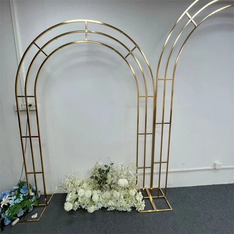 Металлическая золотая подставк – обзор и цена Wedding Decor Supply Store